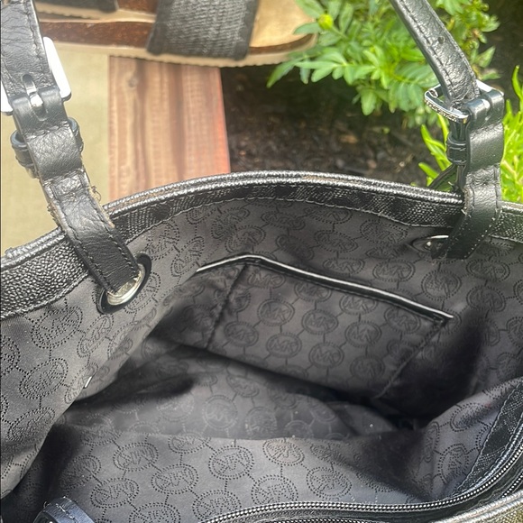 Michael Kors Black Leather Tote with Structured Design - Picture 7 of 14